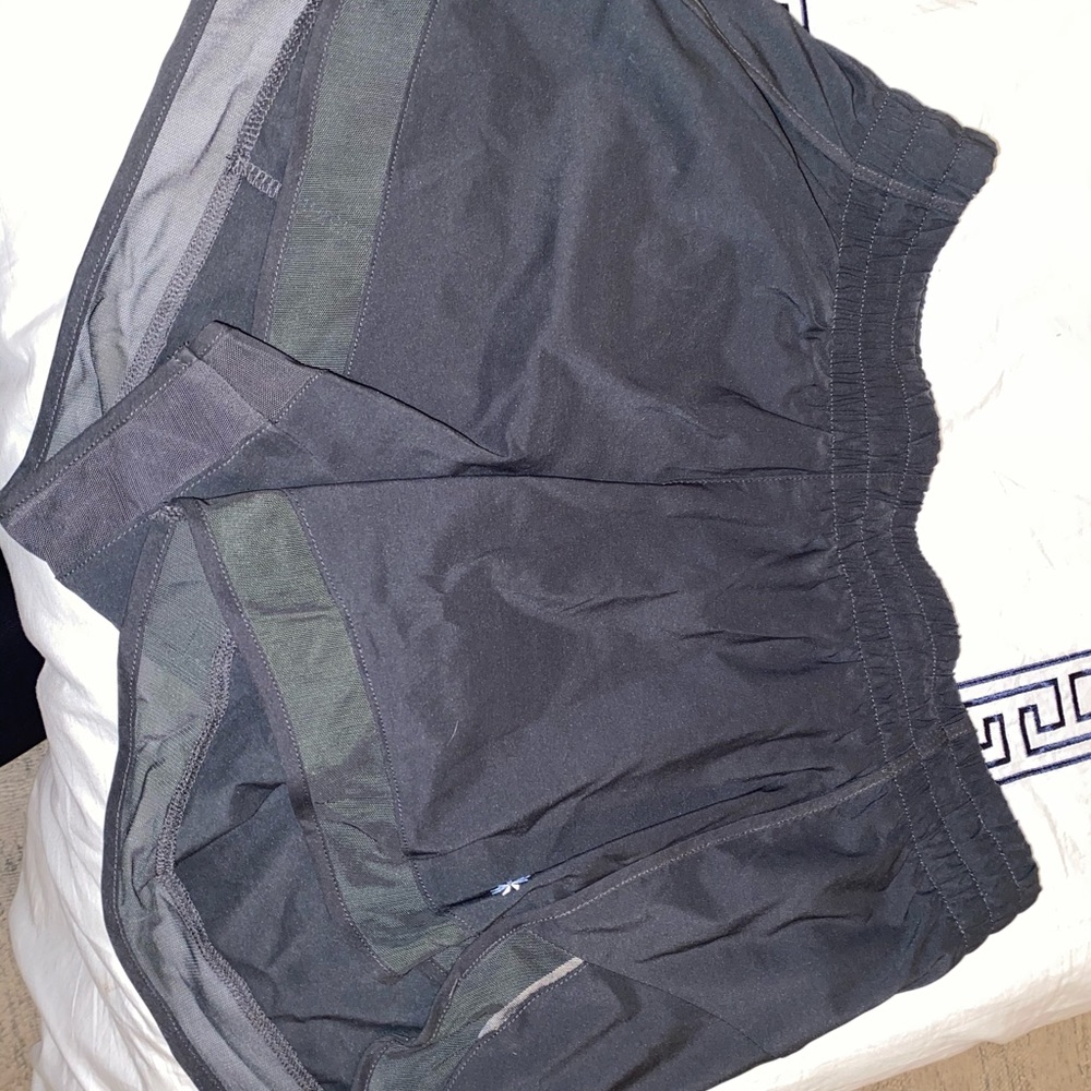 athleta mesh bottom shorts 4”